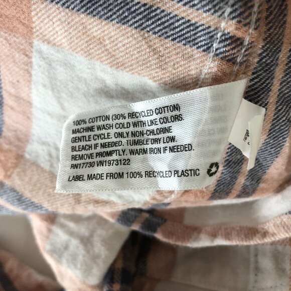 Universal Thread Womens Flannel Plaid Button-Up Shirt Cotton Beige/Black/White L - Picture 4 of 4